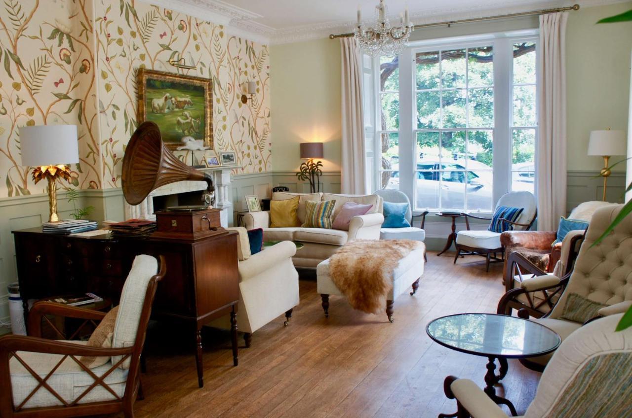 Burleigh Court Hotel Stroud  Zewnętrze zdjęcie