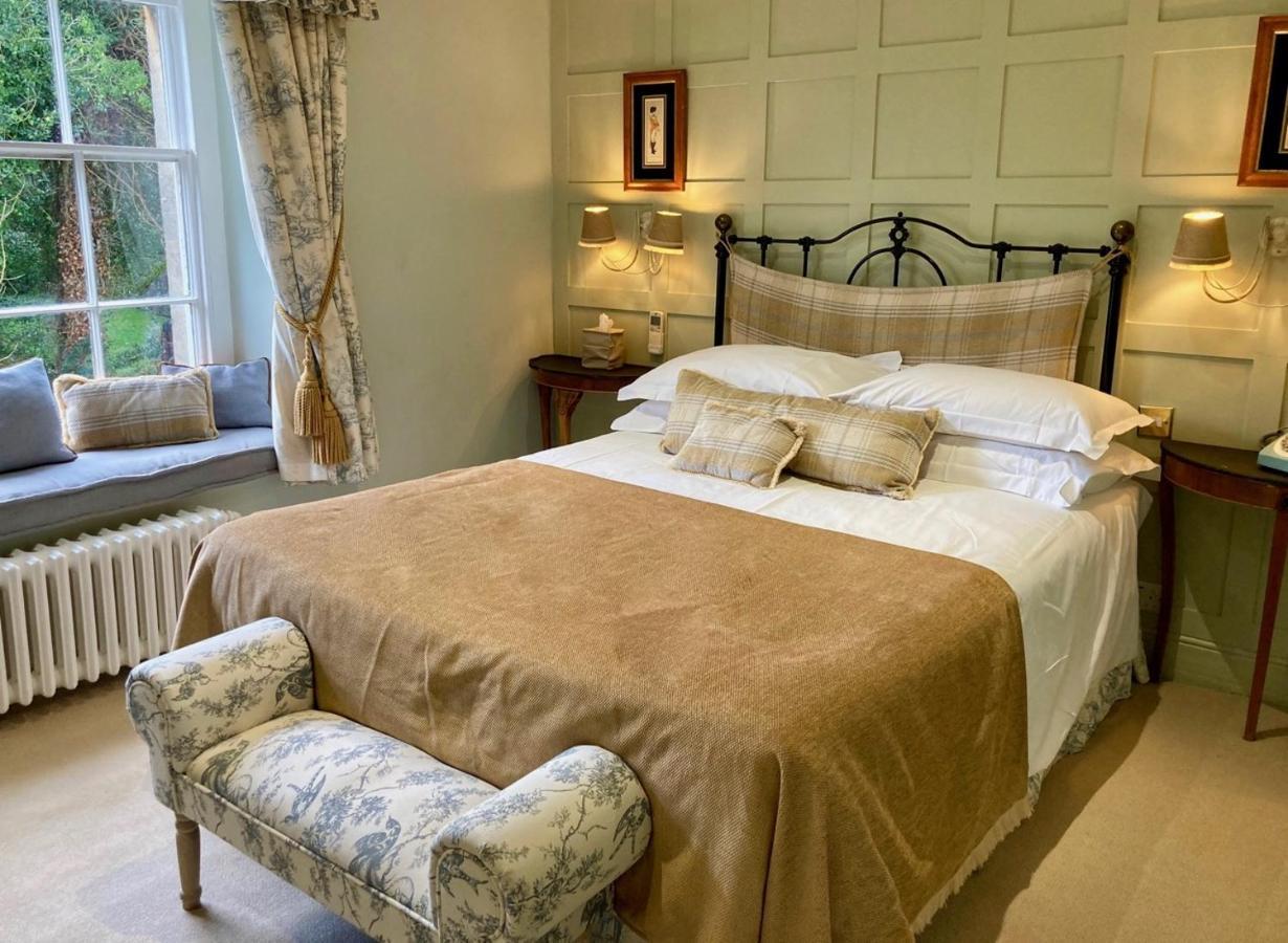 Burleigh Court Hotel Stroud  Zewnętrze zdjęcie